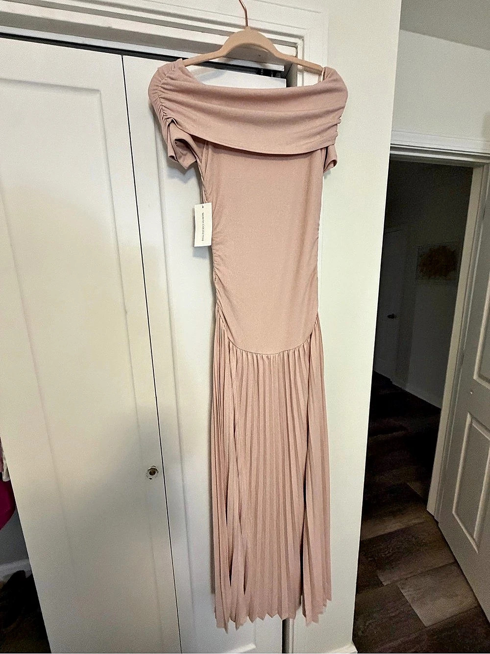 Worth Collective Lennox Dress Off-Shoulder Maxi Dress in Pink Size Small NWT